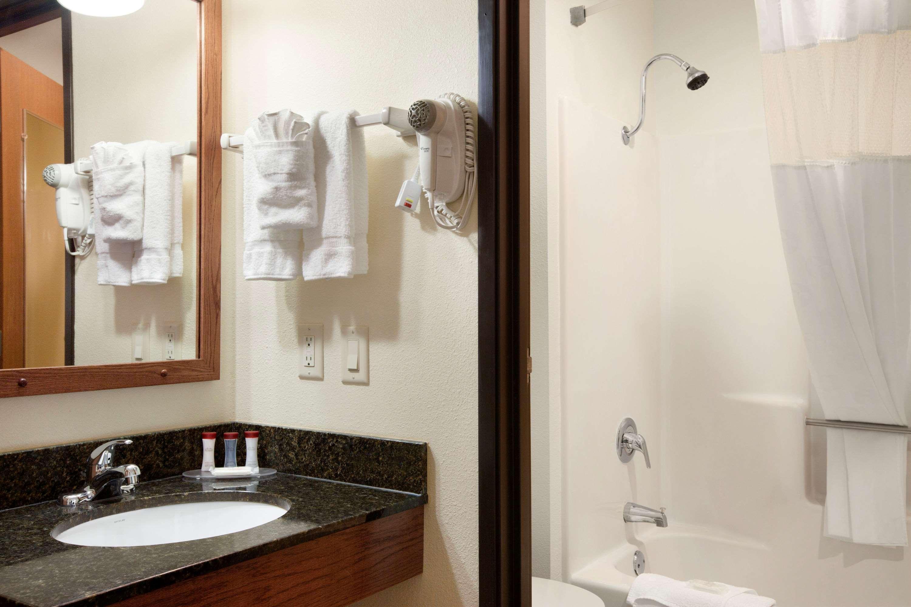 Hotel Ramada By Wyndham Wisconsin Dells I-90 Zewnętrze zdjęcie