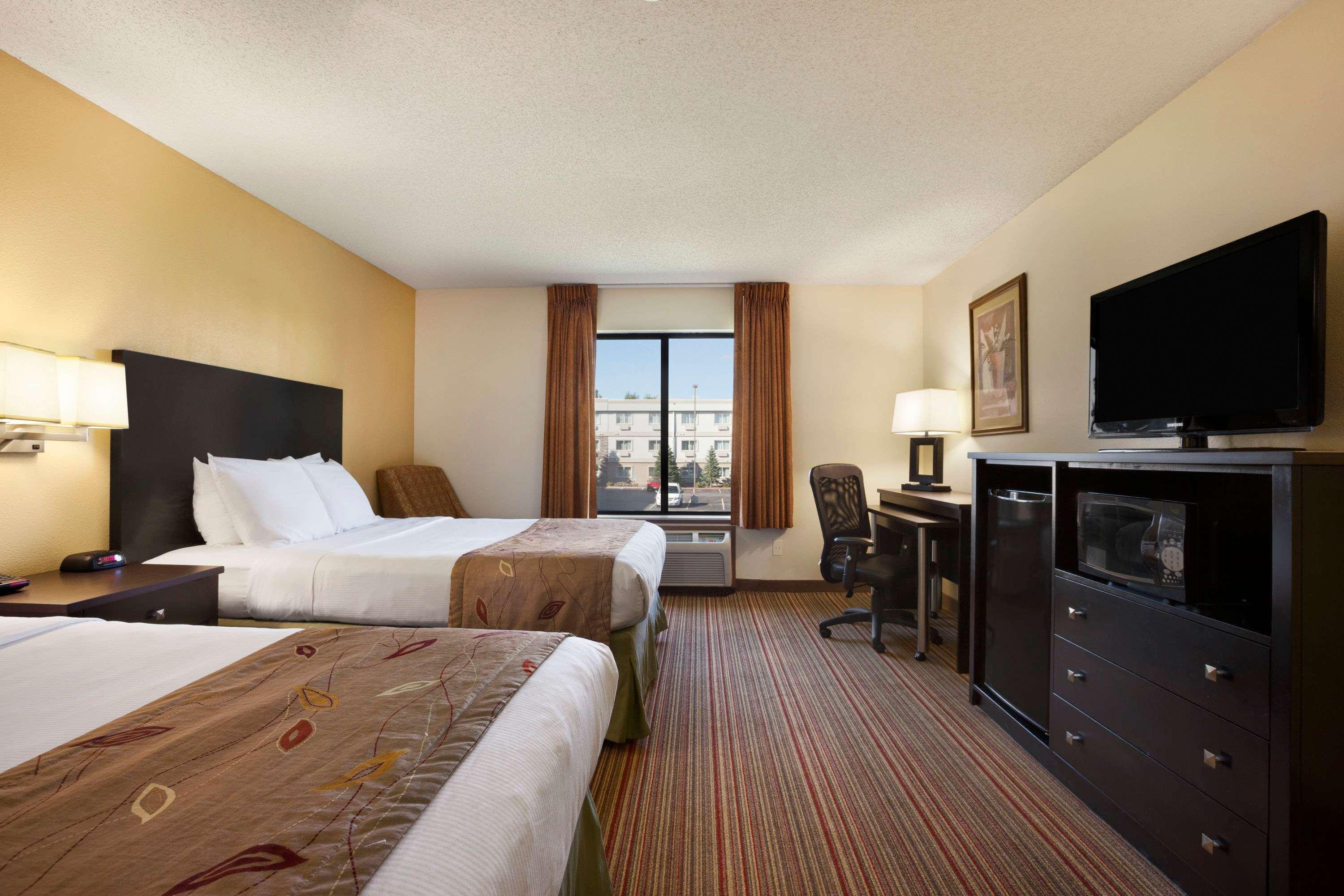 Hotel Ramada By Wyndham Wisconsin Dells I-90 Zewnętrze zdjęcie