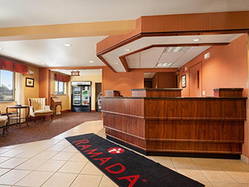 Hotel Ramada By Wyndham Wisconsin Dells I-90 Zewnętrze zdjęcie