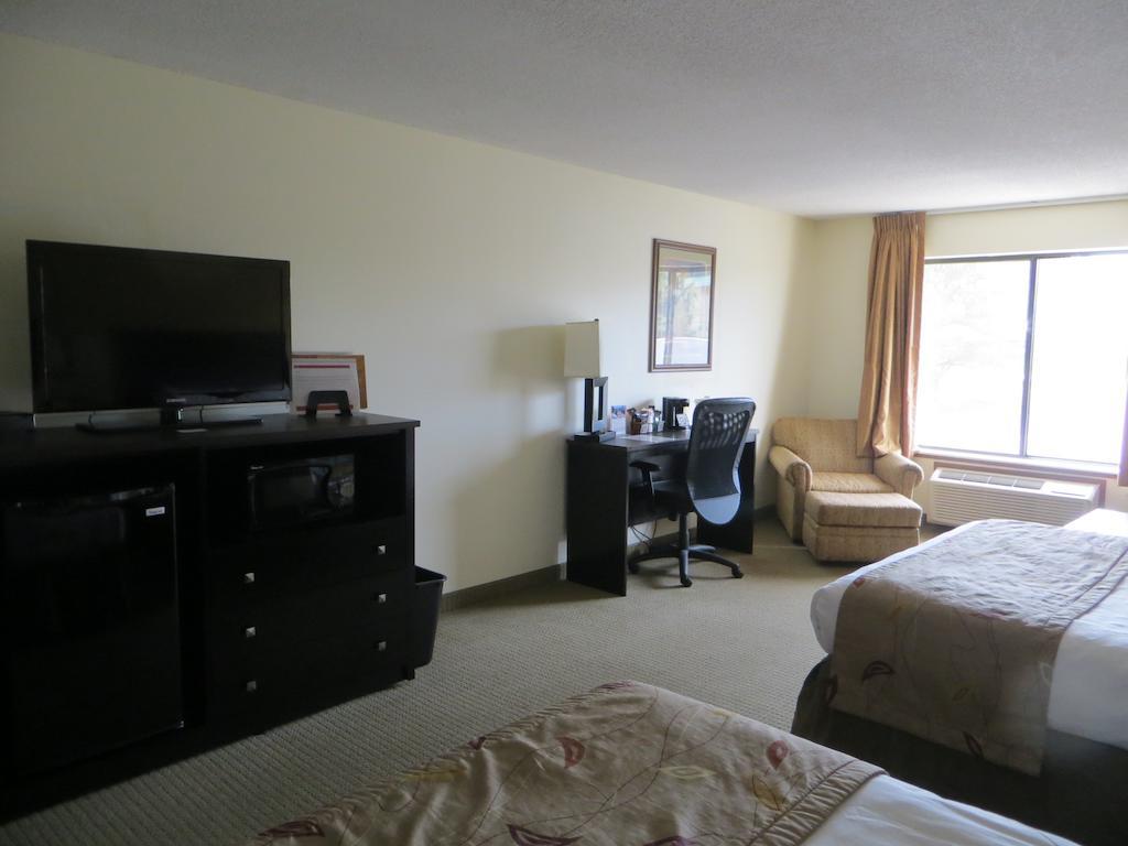 Hotel Ramada By Wyndham Wisconsin Dells I-90 Zewnętrze zdjęcie