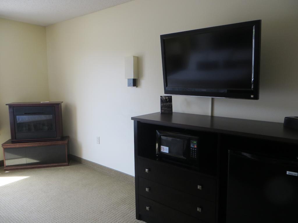 Hotel Ramada By Wyndham Wisconsin Dells I-90 Zewnętrze zdjęcie