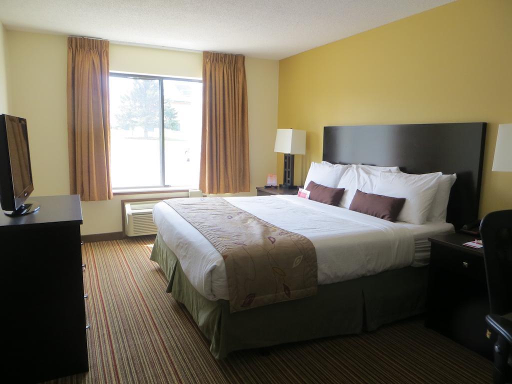 Hotel Ramada By Wyndham Wisconsin Dells I-90 Zewnętrze zdjęcie
