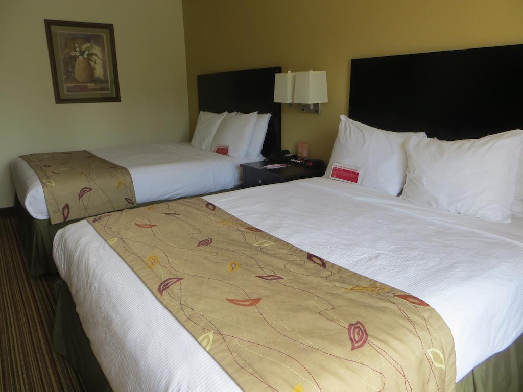 Hotel Ramada By Wyndham Wisconsin Dells I-90 Zewnętrze zdjęcie