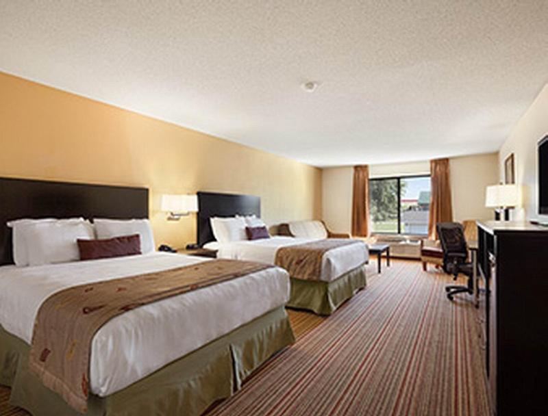 Hotel Ramada By Wyndham Wisconsin Dells I-90 Zewnętrze zdjęcie