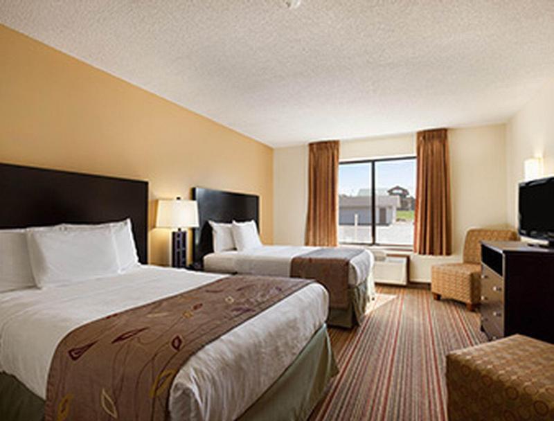 Hotel Ramada By Wyndham Wisconsin Dells I-90 Zewnętrze zdjęcie